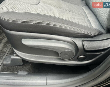 Черный Хендай Санта Фе, объемом двигателя 2.5 л и пробегом 15 тыс. км за 29000 $, фото 27 на Automoto.ua