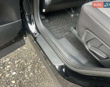 Черный Хендай Санта Фе, объемом двигателя 2.5 л и пробегом 15 тыс. км за 29000 $, фото 24 на Automoto.ua