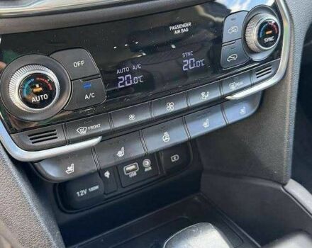 Черный Хендай Санта Фе, объемом двигателя 2.5 л и пробегом 95 тыс. км за 12700 $, фото 8 на Automoto.ua