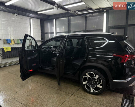 Черный Хендай Санта Фе, объемом двигателя 2.15 л и пробегом 102 тыс. км за 38000 $, фото 5 на Automoto.ua