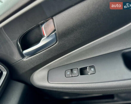 Черный Хендай Санта Фе, объемом двигателя 2.5 л и пробегом 101 тыс. км за 31500 $, фото 20 на Automoto.ua