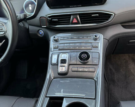 Черный Хендай Санта Фе, объемом двигателя 2.5 л и пробегом 8 тыс. км за 38000 $, фото 16 на Automoto.ua