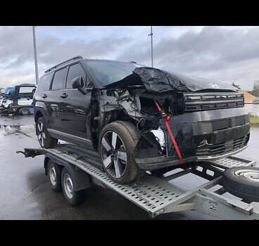 Черный Хендай Санта Фе, объемом двигателя 0 л и пробегом 15 тыс. км за 35000 $, фото 1 на Automoto.ua