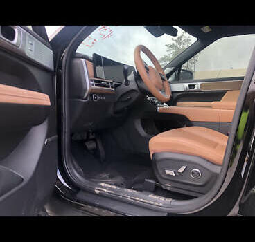 Черный Хендай Санта Фе, объемом двигателя 0 л и пробегом 15 тыс. км за 35000 $, фото 3 на Automoto.ua