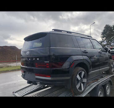 Черный Хендай Санта Фе, объемом двигателя 0 л и пробегом 15 тыс. км за 35000 $, фото 2 на Automoto.ua