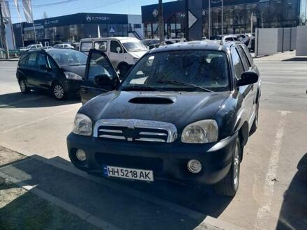 Хендай Санта Фе 2001 у Одесі на Automoto.ua Чорний Хендай Санта Фе, об'ємом двигуна 2 л та пробігом 260 тис. км за 5000 $, фото 1 на Automoto.ua