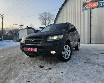 Черный Хендай Санта Фе, объемом двигателя 0 л и пробегом 210 тыс. км за 9599 $, фото 1 на Automoto.ua