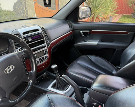 Фиолетовый Хендай Санта Фе, объемом двигателя 2.19 л и пробегом 331 тыс. км за 8600 $, фото 8 на Automoto.ua