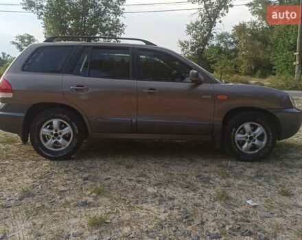 Коричневый Хендай Санта Фе, объемом двигателя 2 л и пробегом 258 тыс. км за 6500 $, фото 9 на Automoto.ua