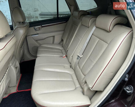 Коричневый Хендай Санта Фе, объемом двигателя 2.19 л и пробегом 160 тыс. км за 9300 $, фото 22 на Automoto.ua