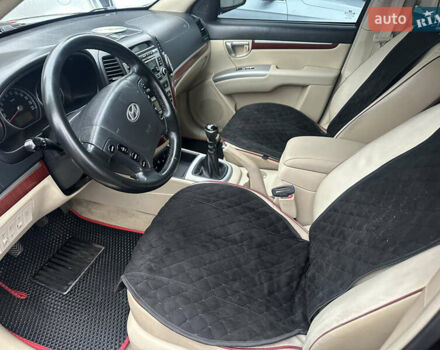 Коричневый Хендай Санта Фе, объемом двигателя 2.19 л и пробегом 160 тыс. км за 9300 $, фото 15 на Automoto.ua