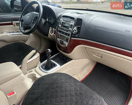 Коричневый Хендай Санта Фе, объемом двигателя 2.19 л и пробегом 160 тыс. км за 9300 $, фото 18 на Automoto.ua