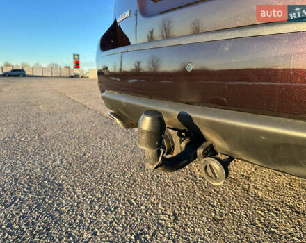 Коричневый Хендай Санта Фе, объемом двигателя 2.7 л и пробегом 179 тыс. км за 9700 $, фото 18 на Automoto.ua