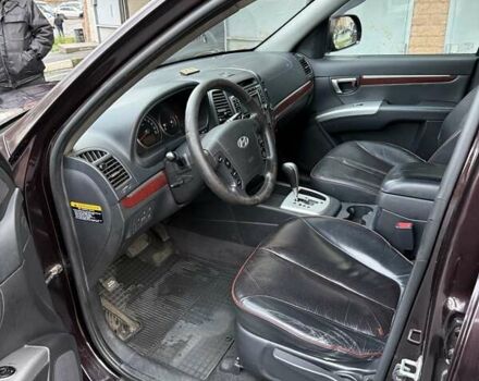 Коричневый Хендай Санта Фе, объемом двигателя 2.2 л и пробегом 330 тыс. км за 10500 $, фото 5 на Automoto.ua