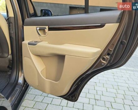 Коричневий Хендай Санта Фе, об'ємом двигуна 2.2 л та пробігом 179 тис. км за 14350 $, фото 63 на Automoto.ua