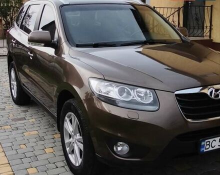 Коричневый Хендай Санта Фе, объемом двигателя 2.2 л и пробегом 228 тыс. км за 11600 $, фото 1 на Automoto.ua