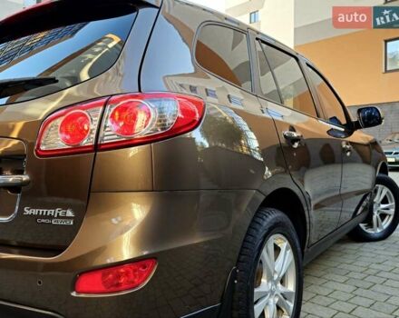 Коричневий Хендай Санта Фе, об'ємом двигуна 2.2 л та пробігом 179 тис. км за 14350 $, фото 46 на Automoto.ua