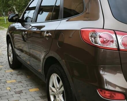 Коричневый Хендай Санта Фе, объемом двигателя 2.2 л и пробегом 228 тыс. км за 11600 $, фото 5 на Automoto.ua