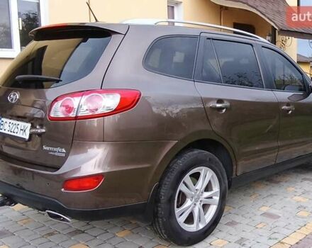 Коричневый Хендай Санта Фе, объемом двигателя 2.2 л и пробегом 228 тыс. км за 11600 $, фото 3 на Automoto.ua