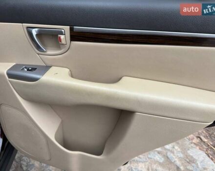 Коричневий Хендай Санта Фе, об'ємом двигуна 2.4 л та пробігом 160 тис. км за 10980 $, фото 34 на Automoto.ua