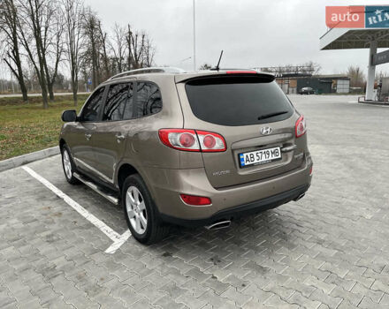 Коричневый Хендай Санта Фе, объемом двигателя 2.2 л и пробегом 181 тыс. км за 13800 $, фото 7 на Automoto.ua