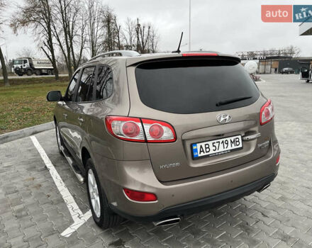 Коричневый Хендай Санта Фе, объемом двигателя 2.2 л и пробегом 181 тыс. км за 13800 $, фото 5 на Automoto.ua