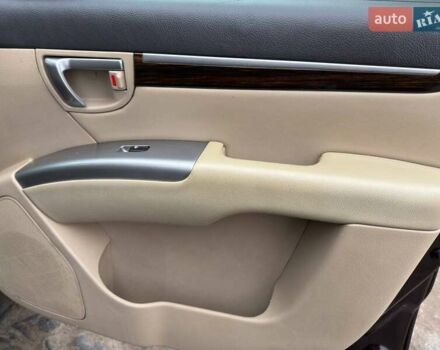 Коричневий Хендай Санта Фе, об'ємом двигуна 2.4 л та пробігом 160 тис. км за 10980 $, фото 36 на Automoto.ua