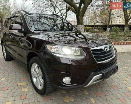 Коричневый Хендай Санта Фе, объемом двигателя 2.2 л и пробегом 180 тыс. км за 14300 $, фото 3 на Automoto.ua