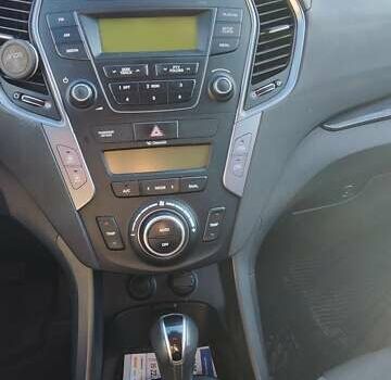 Коричневый Хендай Санта Фе, объемом двигателя 2.2 л и пробегом 185 тыс. км за 17300 $, фото 4 на Automoto.ua