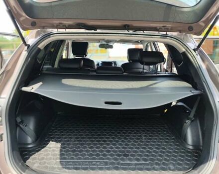 Коричневый Хендай Санта Фе, объемом двигателя 2.36 л и пробегом 262 тыс. км за 14900 $, фото 19 на Automoto.ua