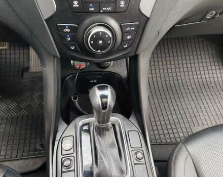 Коричневый Хендай Санта Фе, объемом двигателя 2.36 л и пробегом 262 тыс. км за 14900 $, фото 6 на Automoto.ua