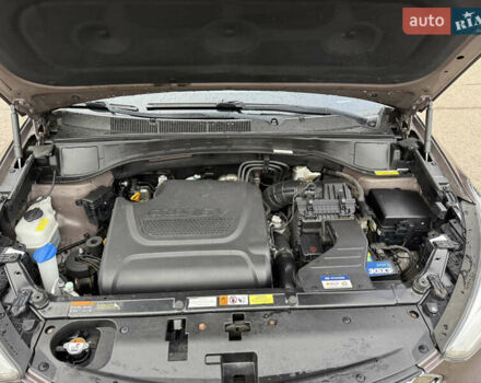 Коричневий Хендай Санта Фе, об'ємом двигуна 2.2 л та пробігом 217 тис. км за 16200 $, фото 25 на Automoto.ua