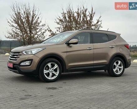 Коричневый Хендай Санта Фе, объемом двигателя 2.2 л и пробегом 210 тыс. км за 17999 $, фото 1 на Automoto.ua