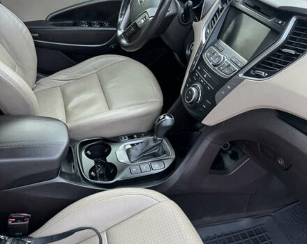 Коричневый Хендай Санта Фе, объемом двигателя 2.2 л и пробегом 255 тыс. км за 18500 $, фото 8 на Automoto.ua