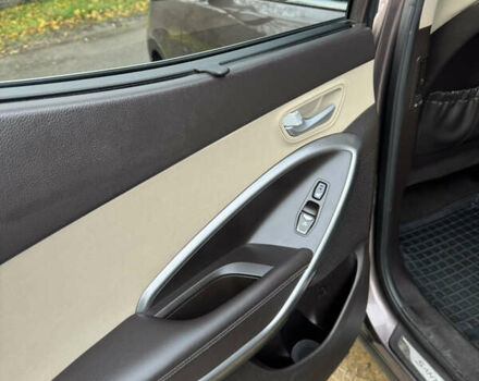 Коричневый Хендай Санта Фе, объемом двигателя 2.2 л и пробегом 255 тыс. км за 18500 $, фото 5 на Automoto.ua