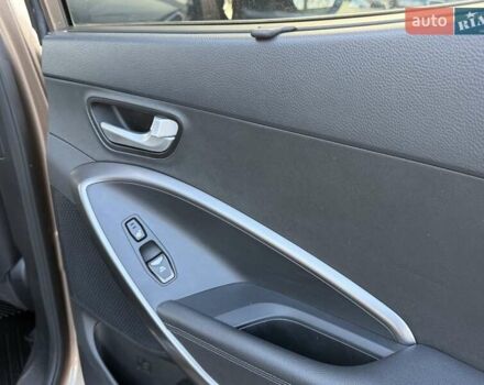 Коричневый Хендай Санта Фе, объемом двигателя 2.2 л и пробегом 130 тыс. км за 19950 $, фото 61 на Automoto.ua