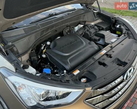 Коричневый Хендай Санта Фе, объемом двигателя 2.2 л и пробегом 130 тыс. км за 19950 $, фото 100 на Automoto.ua