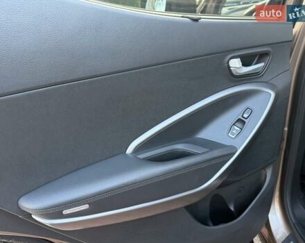 Коричневый Хендай Санта Фе, объемом двигателя 2.2 л и пробегом 130 тыс. км за 19950 $, фото 63 на Automoto.ua