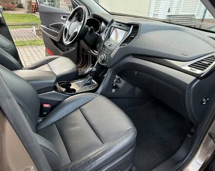 Коричневый Хендай Санта Фе, объемом двигателя 2.2 л и пробегом 130 тыс. км за 19950 $, фото 89 на Automoto.ua