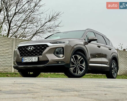 Коричневый Хендай Санта Фе, объемом двигателя 2.2 л и пробегом 61 тыс. км за 37000 $, фото 1 на Automoto.ua