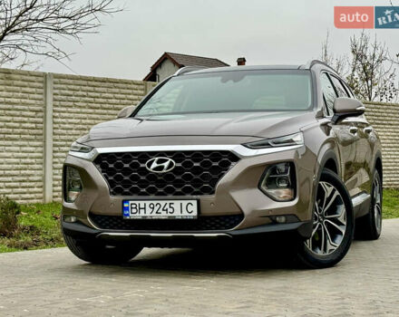 Коричневый Хендай Санта Фе, объемом двигателя 2.2 л и пробегом 61 тыс. км за 37000 $, фото 2 на Automoto.ua