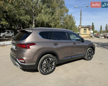 Коричневый Хендай Санта Фе, объемом двигателя 2 л и пробегом 50 тыс. км за 27200 $, фото 3 на Automoto.ua