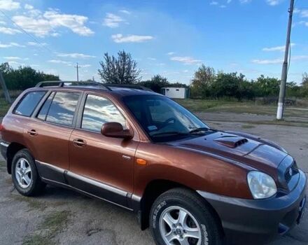 Коричневый Хендай Санта Фе, объемом двигателя 2 л и пробегом 250 тыс. км за 3300 $, фото 1 на Automoto.ua