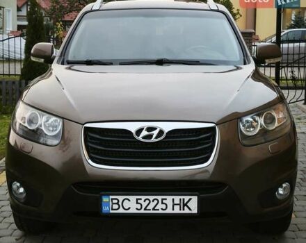 Коричневый Хендай Санта Фе, объемом двигателя 2.2 л и пробегом 228 тыс. км за 11600 $, фото 1 на Automoto.ua