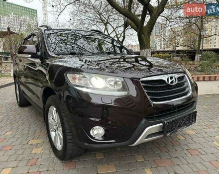 Коричневый Хендай Санта Фе, объемом двигателя 2.2 л и пробегом 180 тыс. км за 14300 $, фото 1 на Automoto.ua