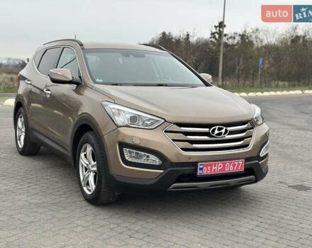 Коричневый Хендай Санта Фе, объемом двигателя 2.2 л и пробегом 210 тыс. км за 18300 $, фото 1 на Automoto.ua