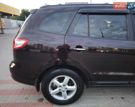 Красный Хендай Санта Фе, объемом двигателя 2.2 л и пробегом 137 тыс. км за 10500 $, фото 1 на Automoto.ua