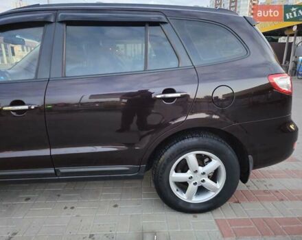 Красный Хендай Санта Фе, объемом двигателя 2.2 л и пробегом 137 тыс. км за 10500 $, фото 6 на Automoto.ua