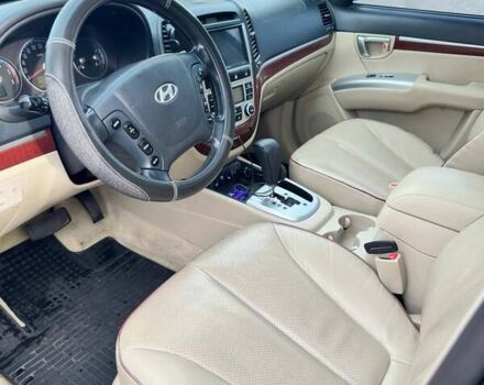 Красный Хендай Санта Фе, объемом двигателя 2.19 л и пробегом 182 тыс. км за 9800 $, фото 11 на Automoto.ua