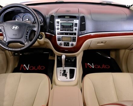 Червоний Хендай Санта Фе, об'ємом двигуна 2.2 л та пробігом 225 тис. км за 9900 $, фото 6 на Automoto.ua